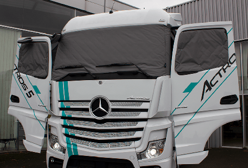 [7681] 7681 - Volet thermique YZOTRUCK - MERCEDES Cabine 2.30m